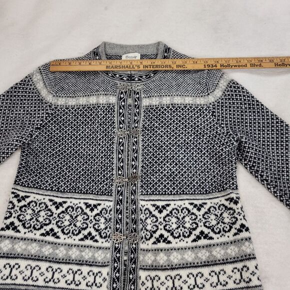Cambridge Dry Goods Sweater Womens Size Small Wool RN 75343 Grandma Winter Cold - Picture 7 of 16
